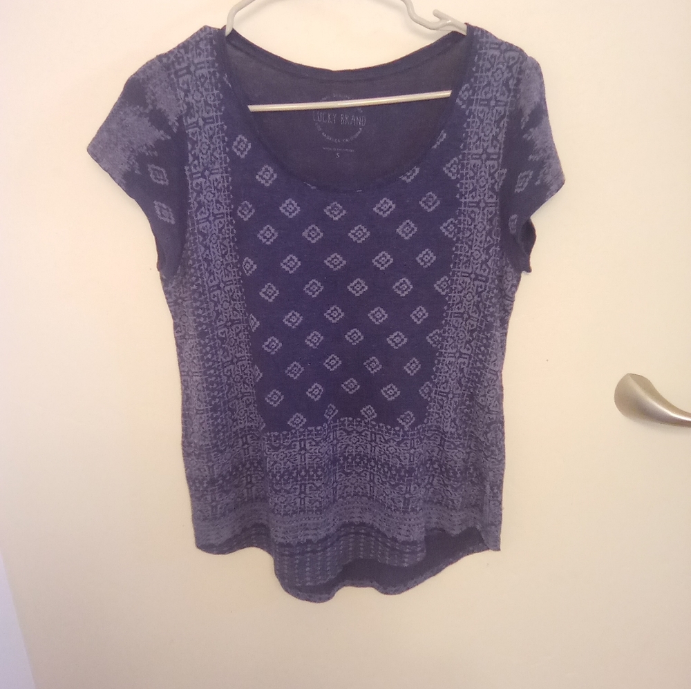 Lucky Brand T-shirt size small